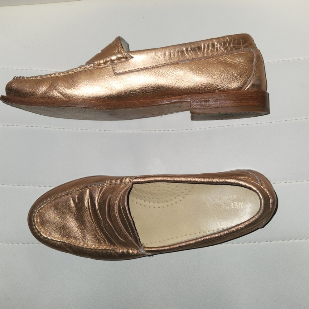 Metallic Rose Gold Bass Weejuns Loafers Women's Size 7.5 Leather